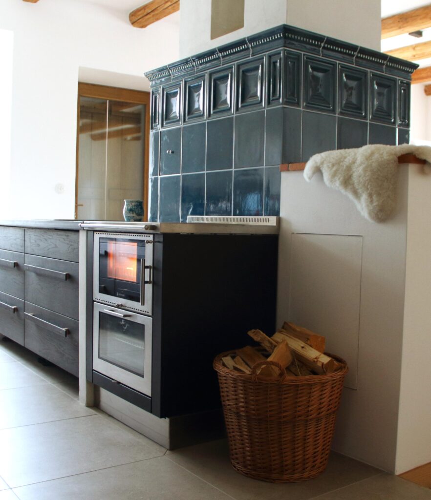 2 Sporak na drevo Pertinger 60BU Jihoceske kamnarstvi IMG 9868