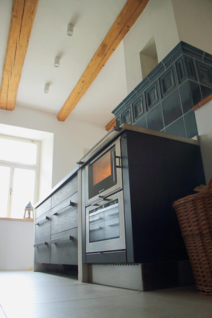 3 Kuchynsky sporak na drevo Pertinger 60BU Jihoceske kamnarstvi IMG 9882