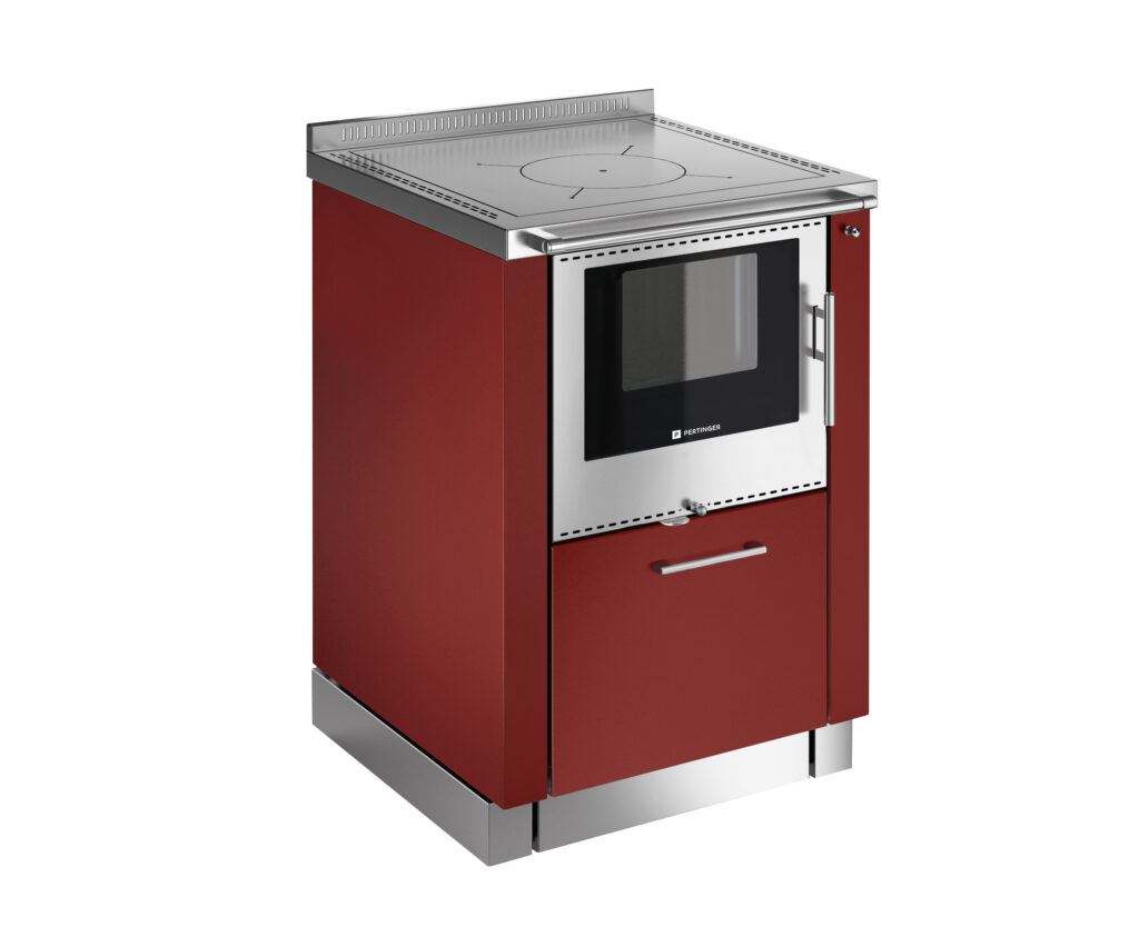 4 Kuchynsky sporak na drevo bez trouby Pertinger 60L barva cervena ramecek nerezovy Jihoceske kamnarstvi