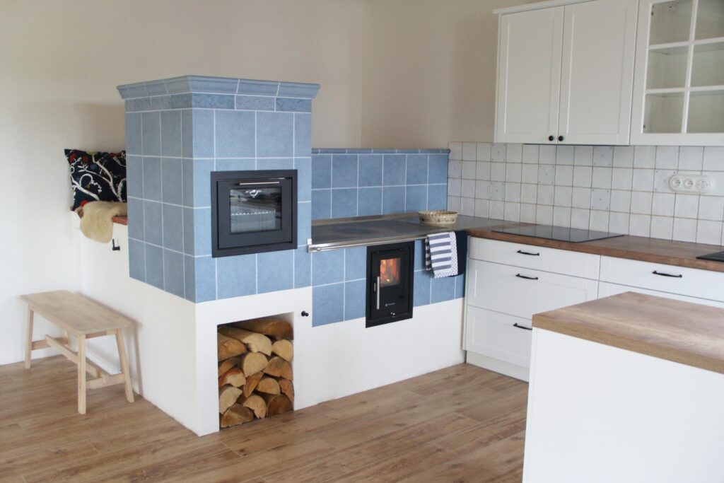 9 Sporak na drevo s lezenim Jihoceske kamnarstvi IMG 0612