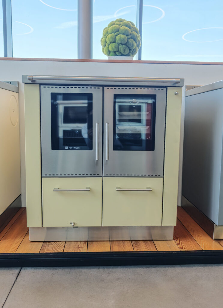 15 Teplovodni sporak na drevo Pertinger Jihoceske kamnarstvi